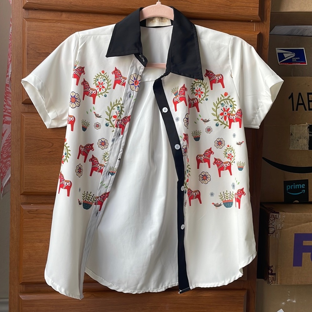 Dala Horse Shirt XS | Plain Vanilla